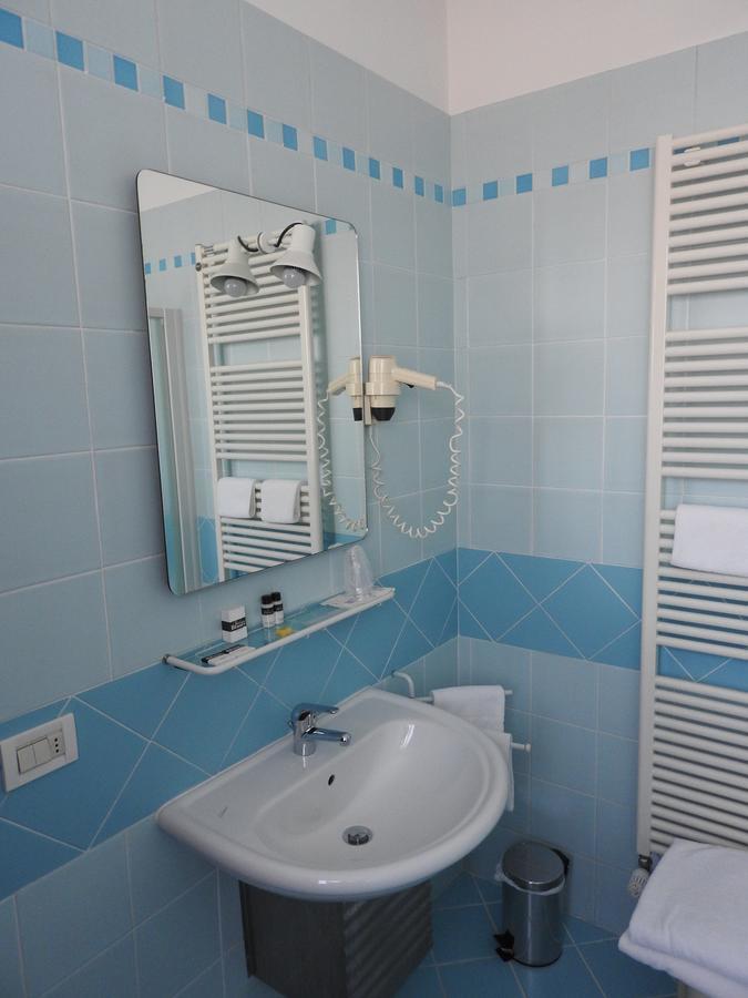 Albergo Centrale Trebaseleghe Buitenkant foto