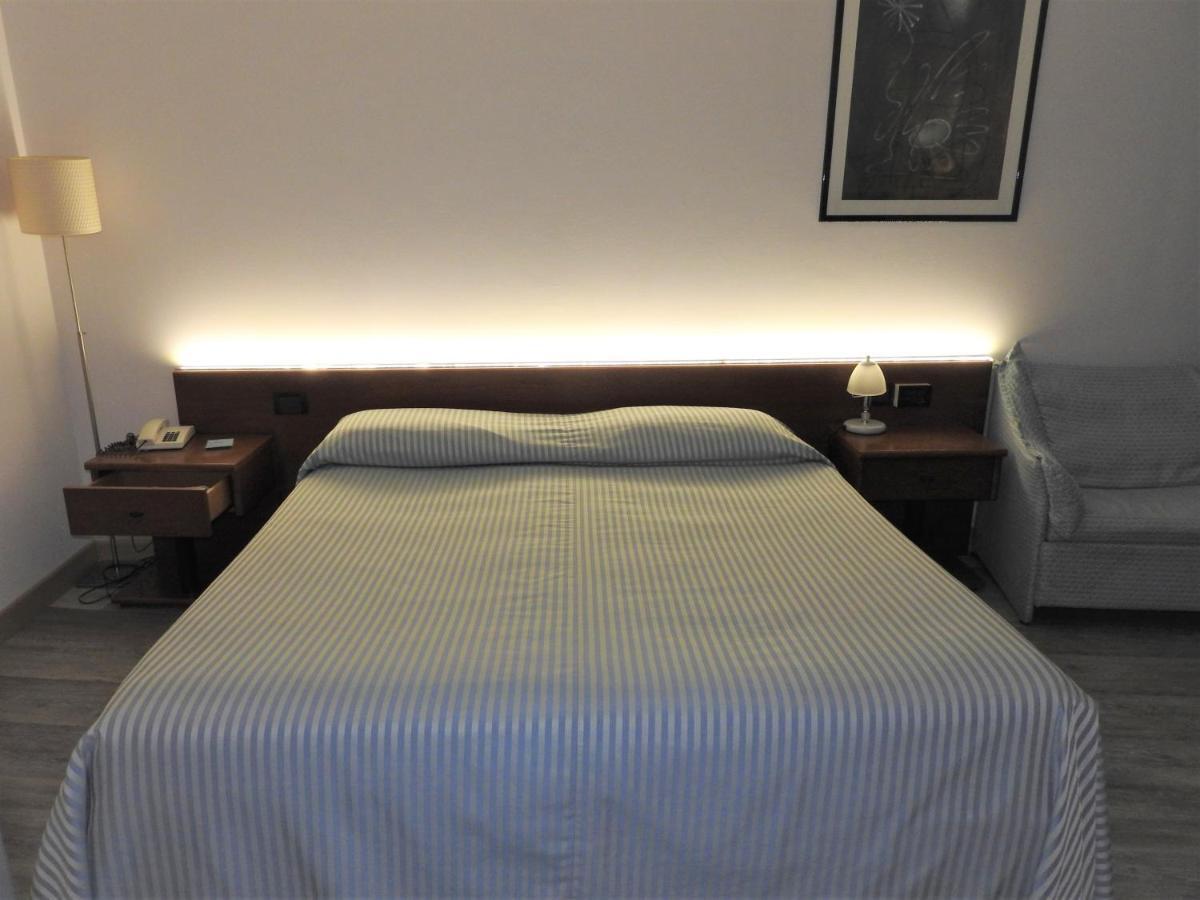 Albergo Centrale Trebaseleghe Buitenkant foto